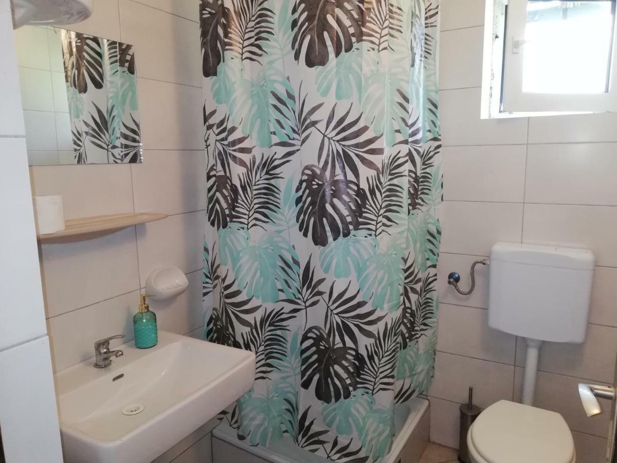 Sobe Zimmer Rooms Nika Tusilovic Dış mekan fotoğraf